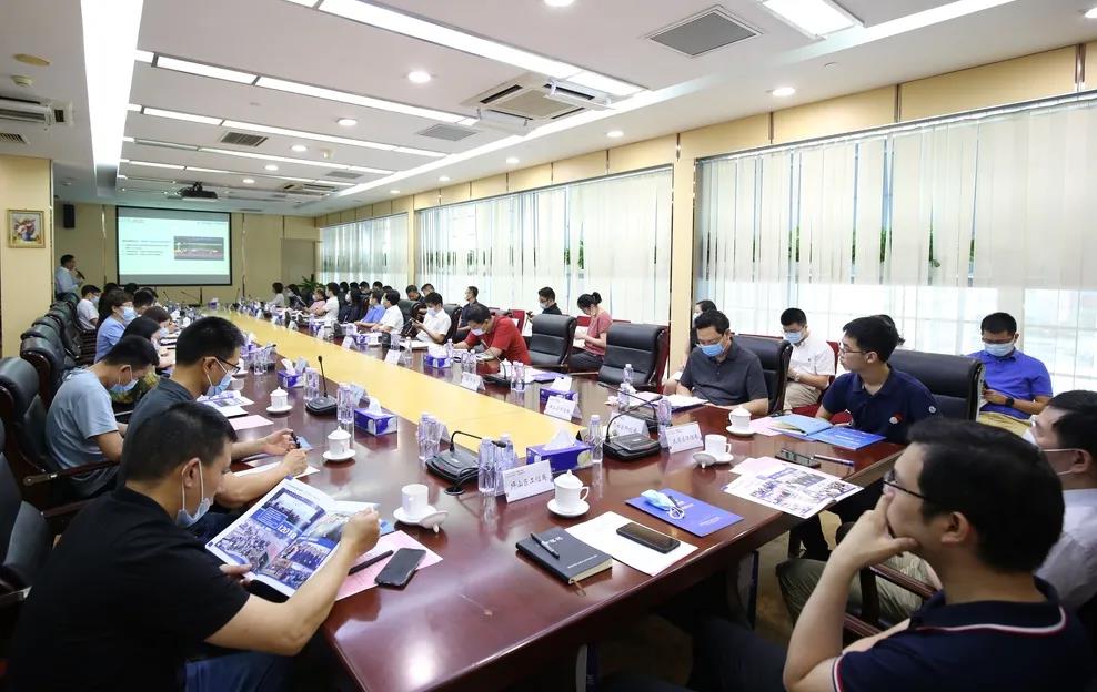 座談會(huì)現(xiàn)場(chǎng) 座談會(huì)現(xiàn)場(chǎng)